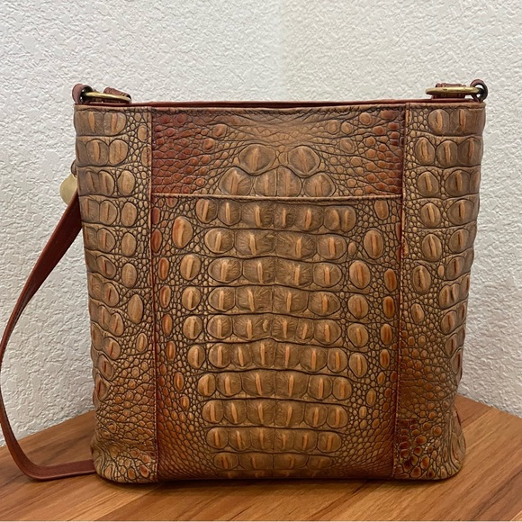 Vintage BRAHMIN Pecan Toasted Almond  Embossed Croc Leather Shoulder Purse Bag - Picture 2 of 16